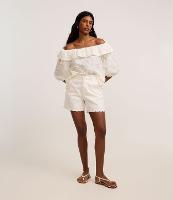 Blusa Ombro a Ombro com Babado e Bordado Floral - 2