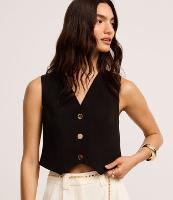 Colete em Crepe com Abotoamento e Decote V - 1