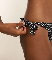 Biquíni Calcinha Laço Grosso em Microfibra Poá com Efeito Empina Bumbum - 2