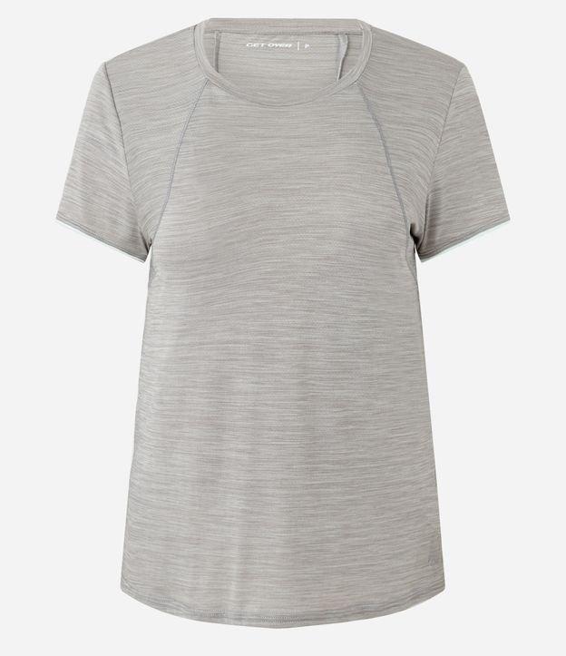 Camiseta Esportiva com Tecnologia Dry e Friso nas Costas - 1