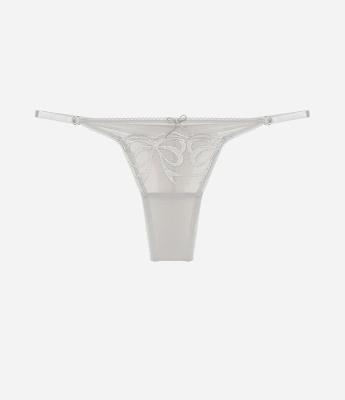 Calcinha String Fio Duplo em Tule com Bordado de Laços