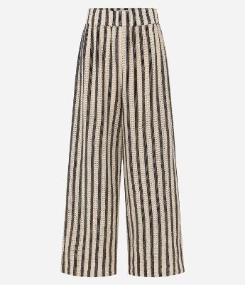 Calça Reta em Tricô com Listras e Cós Elástico