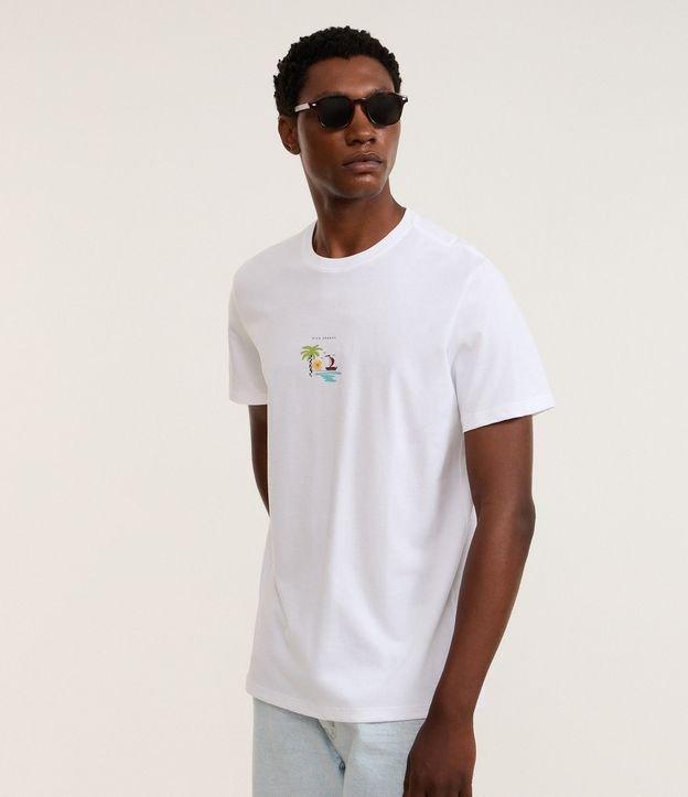 Camiseta Regular em Algodão com Estampa High Season Aquarela - 1