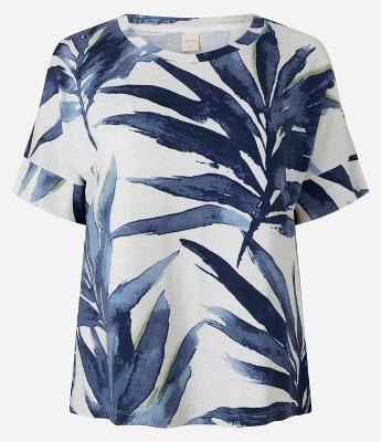 Blusa em Viscolycra com Estampa Folhagem