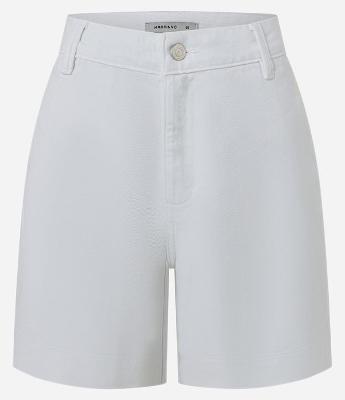 Short Mom Cintura Alta em Sarja com Bolsos