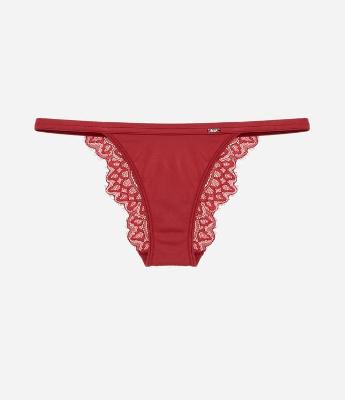 Calcinha String em Renda Floral