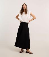 Saia Evasê Longa em Crepe com Zíper Invisível - 1