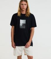 Camiseta Comfort em Meia Malha com Estampa Photoprint Praia - 1