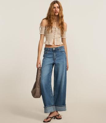 Blusa com Amarração Frontal e  Meia Manga Texturizada