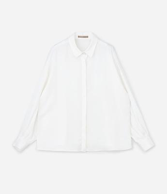 Camisa em Cetim com Manga Bufante Curve & Plus Size