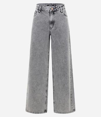Calça Wide Leg Cintura Baixa em Jeans com Bolsos