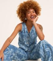 Colete em Jeans com Botões e Estampa Foral - 1