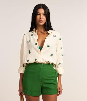 Camisa em VIscolinho com Bordado Tropical