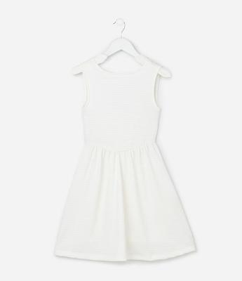 Vestido Infantil em Anarruga com Lacinho Aplicado - Tam 5 a 14 Anos