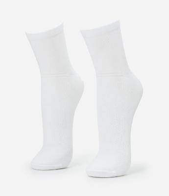 Kit 02 Pares de Meias Esportivas em Cano Médio