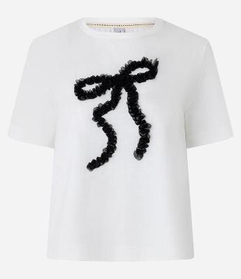 Camiseta T-shirt em Algodão com Laço em Alto Relevo