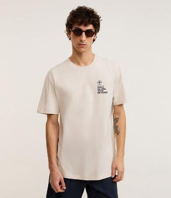 Camiseta Comfort em Algodão com Estampa Lettering na Frente