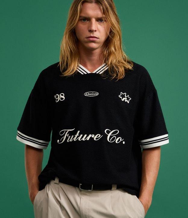 Camiseta Oversized Esportiva Texturizado com 
Patch e Bordados - 1