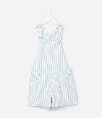 Jardineira Infantil em Jeans com Estampa de Listras e Bolso - Tam 5 a 14 Anos