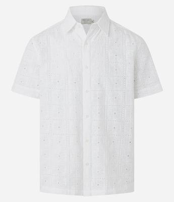 Camisa Regular em Algodão com Bordado de Flores
