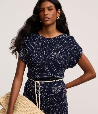 Blusa Canelada em Ribana com Estampa Floral e Folhagem