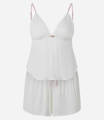 Pijama Short Doll em Viscose com Florzinha e Detalhe Contrastante