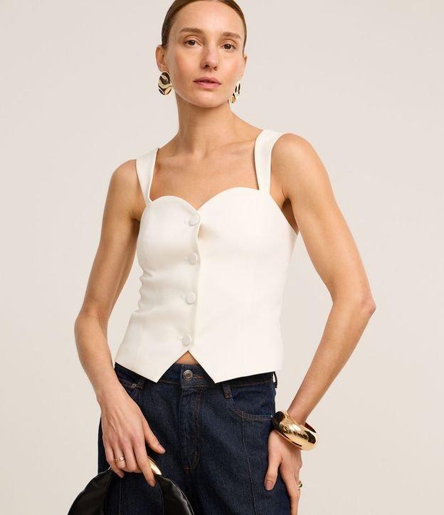 Blusa Alfaiatada com Decote Coração e Botões Forrados - 1