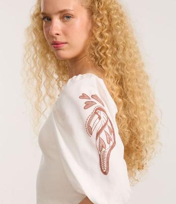 Blusa Cropped em Ribana com Manga Bufante e Estampa de Tucano