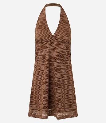 Vestido Curto com Frente Única e Textura