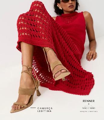 Sandália em Camurça de Couro com Detalhes de Búzios