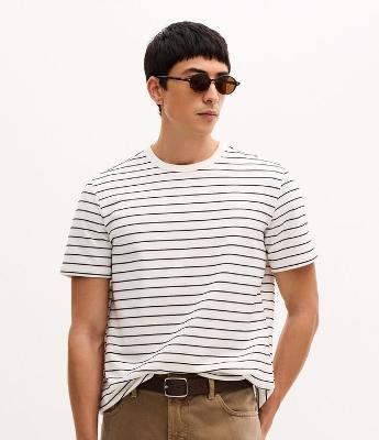 Camiseta Regula em Algodão com Estampa de Listras