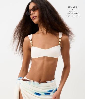 Biquíni Top Camisetinha sem Bojo com Aviamentos de Búzios