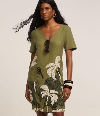Vestido Reto T-Shirt em Viscolinho com Estampa Coqueiros