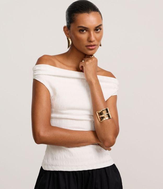 Blusa Texturizada com Decote Ombro a Ombro - 1