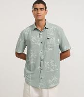 Camisa Relaxed em Tricoline com Bolso e Estampa Coqueiros - 1