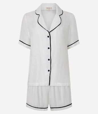 Pijama Short Doll Americano em Cetim de Viscose com Viés Contrastante