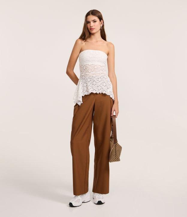 Calça Reta em Cupro com Passantes e Sobreposição Lateral - 2