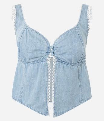 Blusa Cropped em Jeans com Botões Forrados no Busto