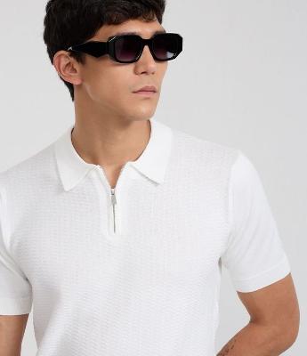 Polo Slim em Viscose Texturizada com Zíper