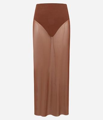 Saia Longa em Tule com Hot Pants