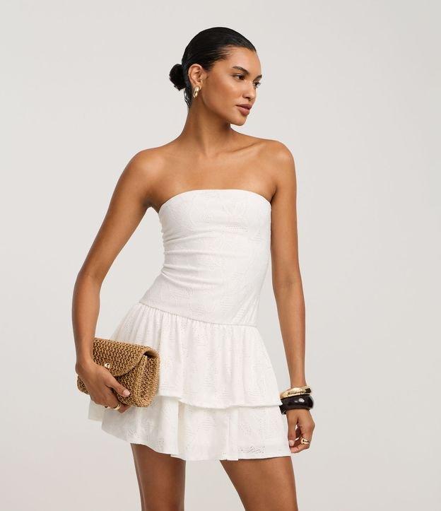 Vestido Curto em Laise com Babados e Bordado Floral - 2