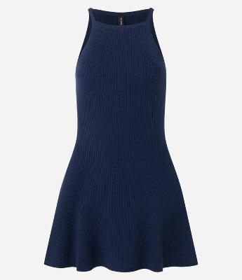 Vestido Skater Curto em Tricô com Gola Halter