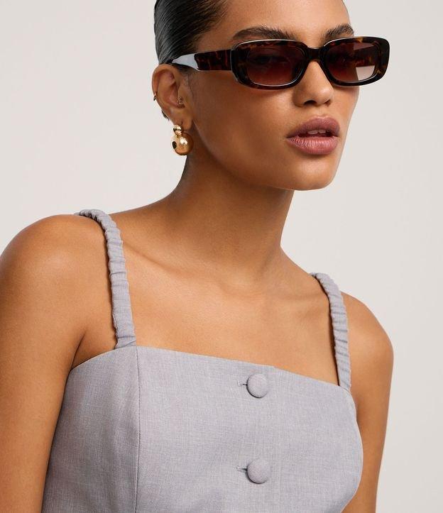 Blusa Alfaiatada de Alça  com Botões Forrados - 2