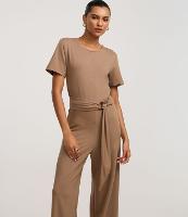 Macacão em Piquet com Cinto de Tecido Afivelado - 1