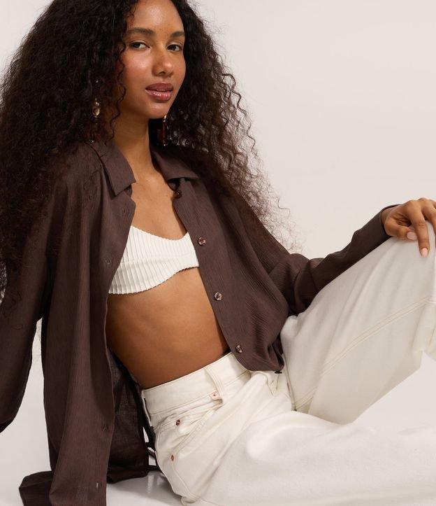 Camisa em Viscose Amassadinha com Abertura nas Costas e  Texturizada - 1