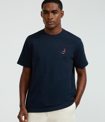 Camiseta em Algodão com Bordado de Barco e Peixes