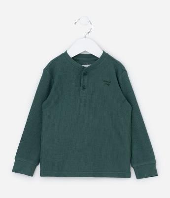 Camiseta Infantil com Bordado no Peito- Tam 1 a 5 anos