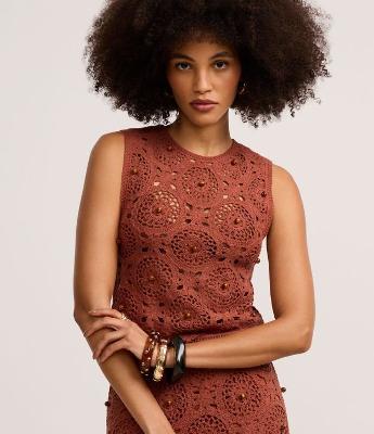 Blusa  em Tricô Leve com Padrão Geométrico e Miçangas