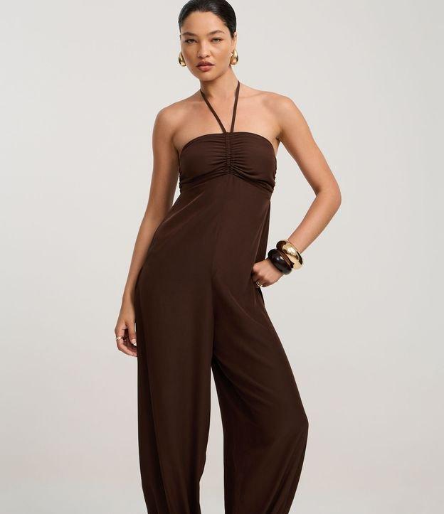 Macacão Boho Aladim Frente Única em Viscose com Busto Franzido - 1