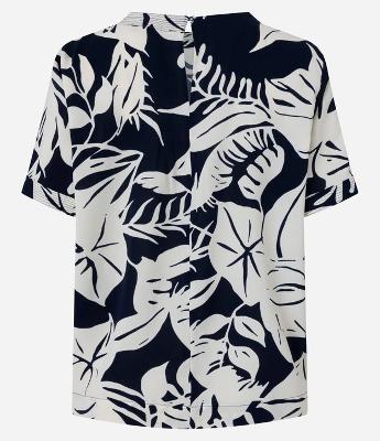 Blusa em Airflow com Gola Redonda e Estampa Folhagem